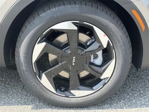 More photos of 2025 Kia Sorento Hybrid SX Prestige at Tri-City KIA, NC