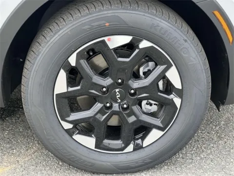 More photos of 2025 Kia Sorento S at Tri-City KIA, NC