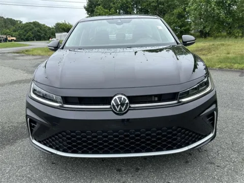 Photos of 2025 Volkswagen Jetta 1.5T SEL for sale in Eden, NC at Tri-City KIA