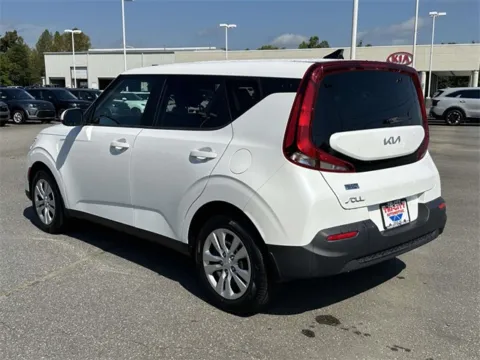 More photos of 2022 Kia Soul LX at Tri-City KIA, NC