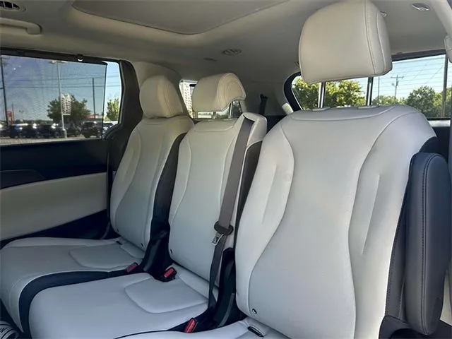 2026 Kia Carnival SX - Photo 21