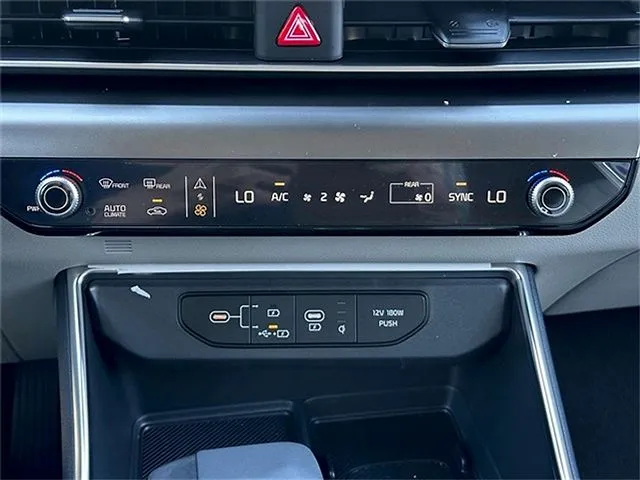 2026 Kia Carnival SX - Photo 18