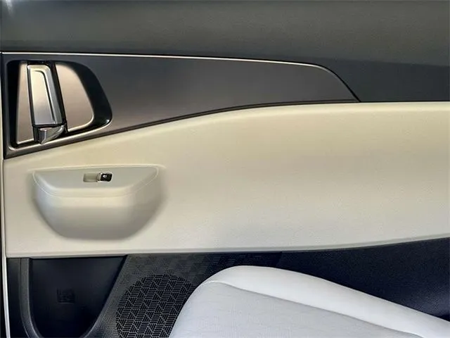 2026 Kia Carnival SX - Photo 22