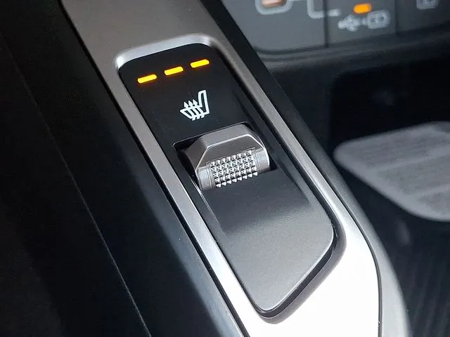 2026 Kia Sorento S - Photo 18