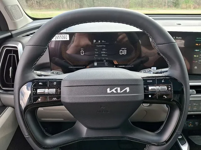 2026 Kia Sorento S - Photo 16