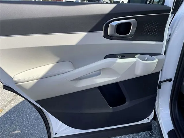 2026 Kia Sorento S - Photo 11