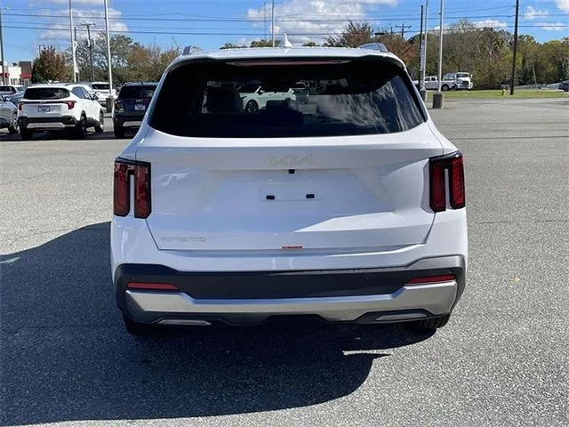 2026 Kia Sorento S - Photo 6