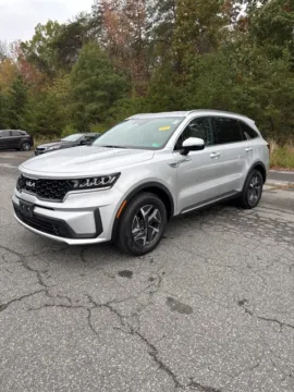 Photos of 2022 Kia Sorento Hybrid S for sale in Eden, NC at Tri-City KIA