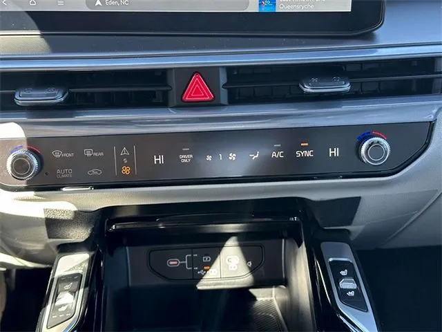 2026 Kia Sorento SX Prestige Hybrid - Photo 18