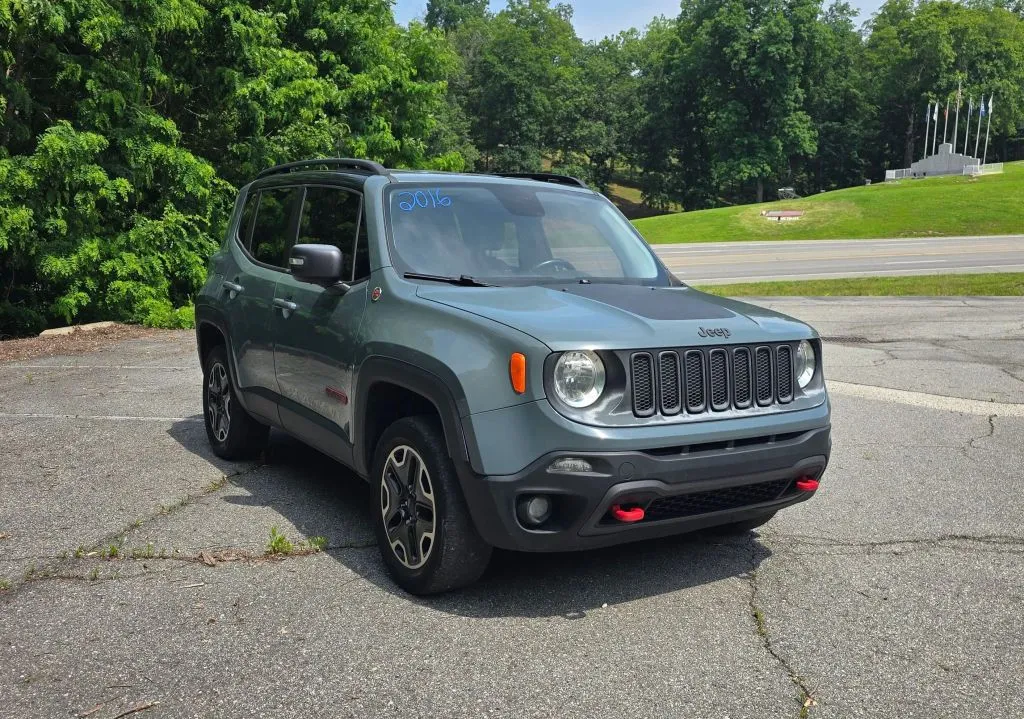 2016 Jeep Renegade Trailhawk Sport Utility 4D for sale in Ashland, KY