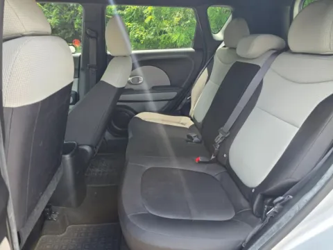 More photos of 2015 Kia Soul Wagon 4D at Instant Auto Sales Ashland, KY