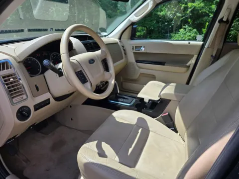 More photos of 2012 Ford Escape Limited Sport Utility 4D at Instant Auto Sales Ashland, KY