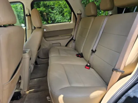 More photos of 2012 Ford Escape Limited Sport Utility 4D at Instant Auto Sales Ashland, KY