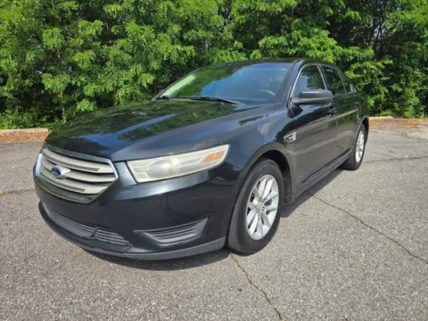 Another view of 2013 Ford Taurus SE Sedan 4D for sale in Ashland, KY at Instant Auto Sales Ashland