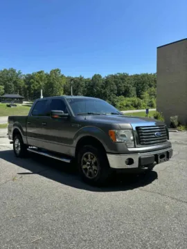 Gray 2011 Ford F-150 SuperCrew Cab XLT Pickup 4D 5 1/2 ft for sale in Ashland, KY