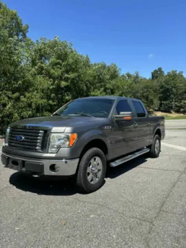 Another view of 2011 Ford F-150 SuperCrew Cab XLT Pickup 4D 5 1/2 ft for sale in Ashland, KY at Instant Auto Sales Ashland