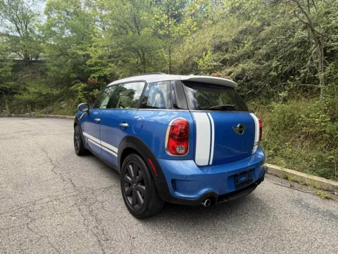 More photos of 2012 MINI Countryman Cooper S ALL4 Hatchback 4D at Instant Auto Sales Ashland, KY