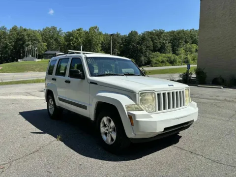 White 2011 Jeep Liberty Sport SUV 4D for sale in Ashland, KY