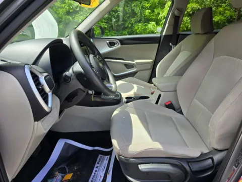 More photos of 2020 Kia Soul LX Wagon 4D at Instant Auto Sales Ashland, KY