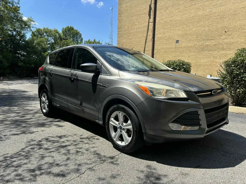 Gray 2014 Ford Escape SE Sport Utility 4D for sale in Ashland, KY