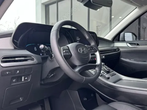 Photos of 2024 Hyundai Palisade SEL for sale in Fishers, IN at AutoGiant USA Fishers