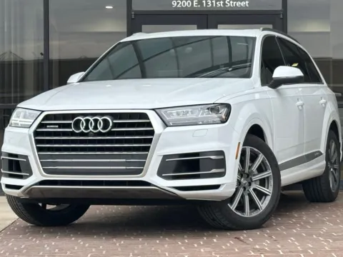 White 2018 Audi Q7 3.0T Premium Plus for sale in Fishers, IN