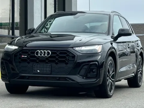 More photos of 2022 Audi SQ5 Prestige at AutoGiant USA Fishers, IN
