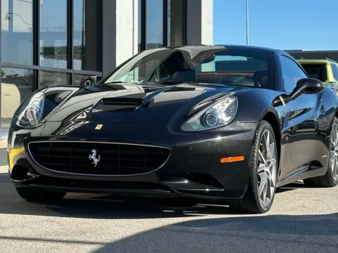 More photos of 2010 Ferrari California at AutoGiant USA Fishers, IN