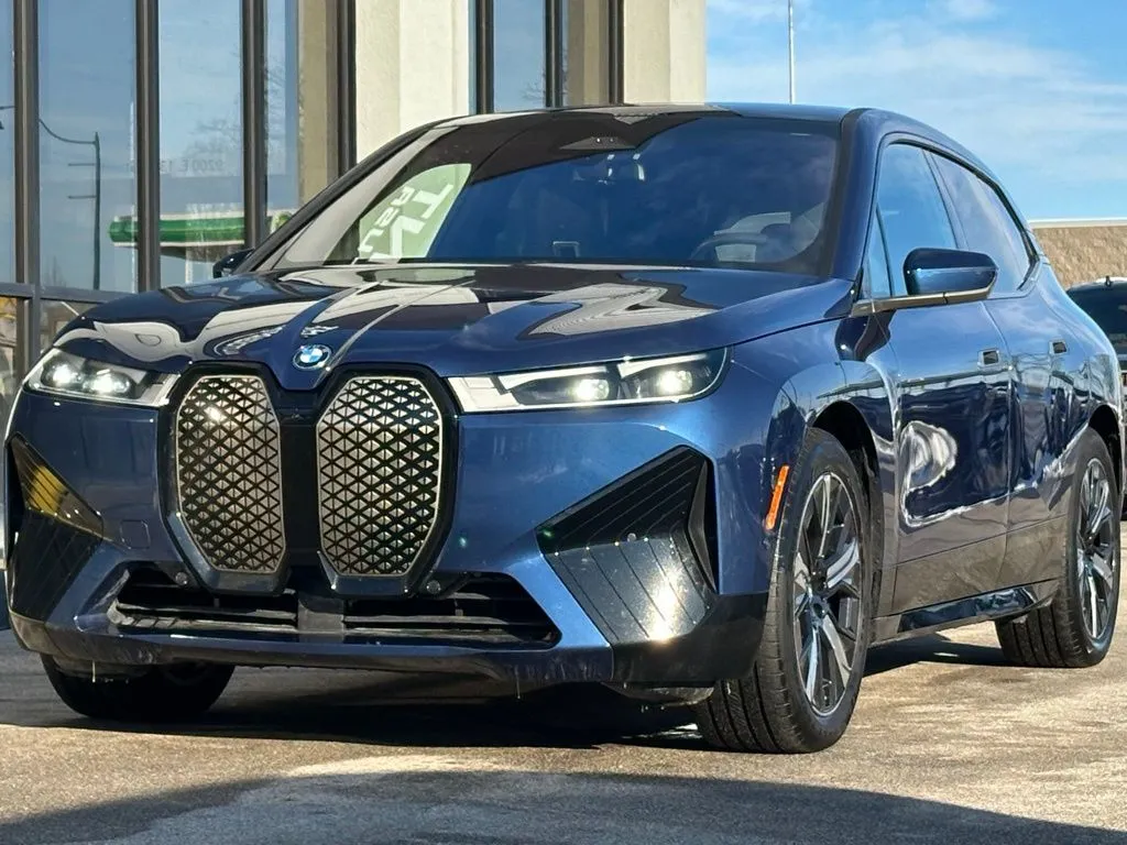 2022 Bmw iX xDrive50i photo 2