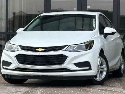 White 2017 Chevrolet Cruze LT for sale in Fishers, IN