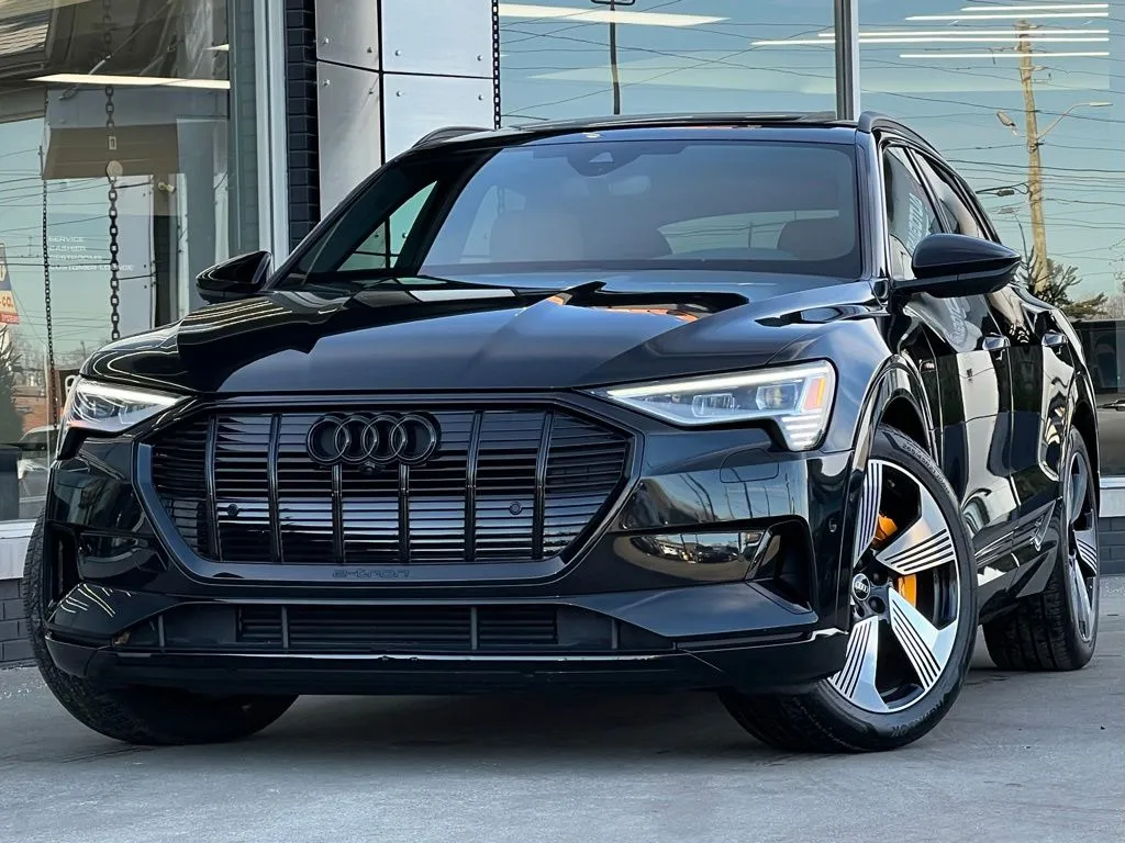 Black 2023 Audi e-tron Premium Plus for sale in Fishers, IN