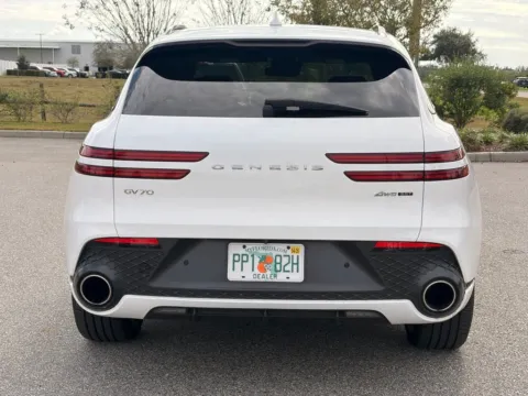 More photos of 2022 Genesis GV70 3.5T Sport Prestige at AutoGiant USA Fishers, IN