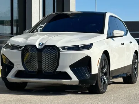 More photos of 2022 BMW iX xDrive50 at AutoGiant USA Fishers, IN