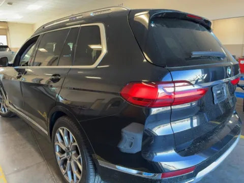 More photos of 2021 BMW X7 xDrive40i at AutoGiant USA Fishers, IN