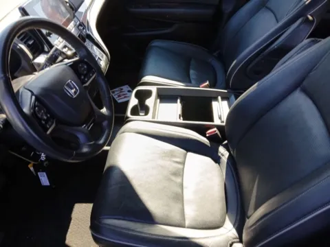 More photos of 2023 Honda Odyssey Elite at AutoGiant USA Fishers, IN