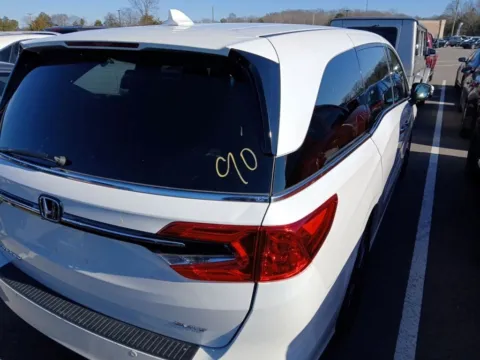 Another view of 2023 Honda Odyssey Elite for sale in Fishers, IN at AutoGiant USA Fishers