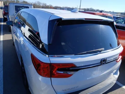More photos of 2023 Honda Odyssey Elite at AutoGiant USA Fishers, IN