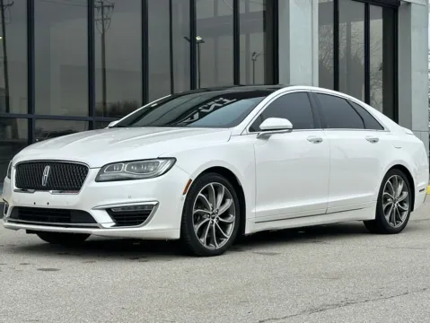 More photos of 2017 Lincoln MKZ Reserve at AutoGiant USA Fishers, IN