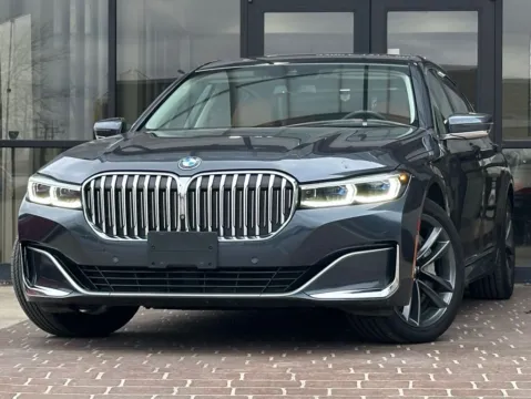 Gray 2020 BMW 7 Series 750i xDrive for sale in Fishers, IN