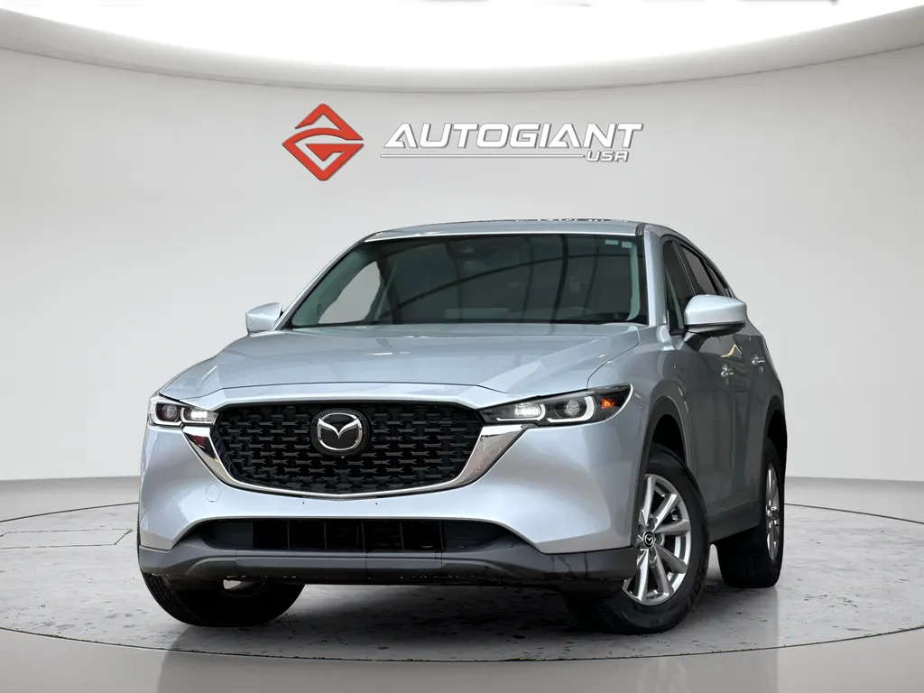 2023 Mazda CX-5 S Preferred package