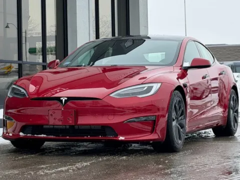 More photos of 2021 Tesla Model S Plaid at AutoGiant USA Fishers, IN