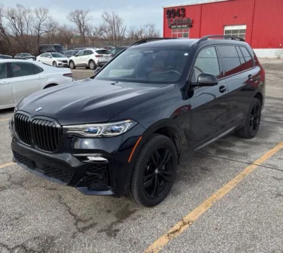Black 2022 BMW X7 M50i for sale in Fishers, IN