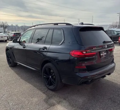 More photos of 2022 BMW X7 M50i at AutoGiant USA Fishers, IN