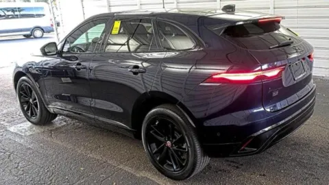 More photos of 2021 Jaguar F-PACE P250 S at AutoGiant USA Fishers, IN