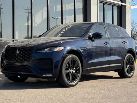 More photos of 2021 Jaguar F-PACE P250 S at AutoGiant USA Fishers, IN