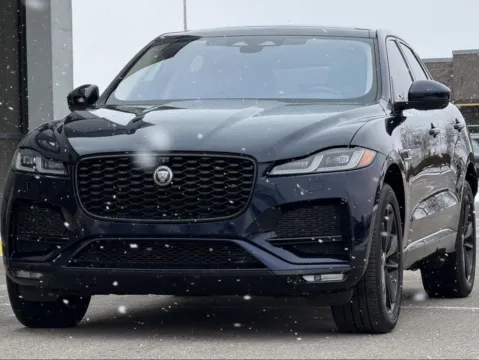 More photos of 2021 Jaguar F-PACE P250 S at AutoGiant USA Fishers, IN