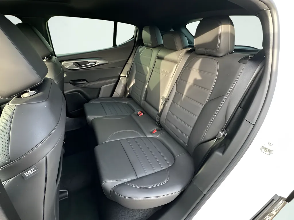 2025 Alfa Romeo Tonale Base - Photo 23