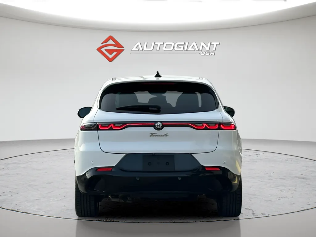 2025 Alfa Romeo Tonale Base - Photo 10