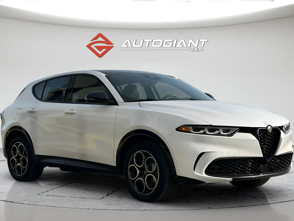 2025 Alfa Romeo Tonale Base - Photo 14