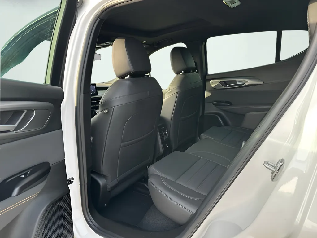 2025 Alfa Romeo Tonale Base - Photo 22